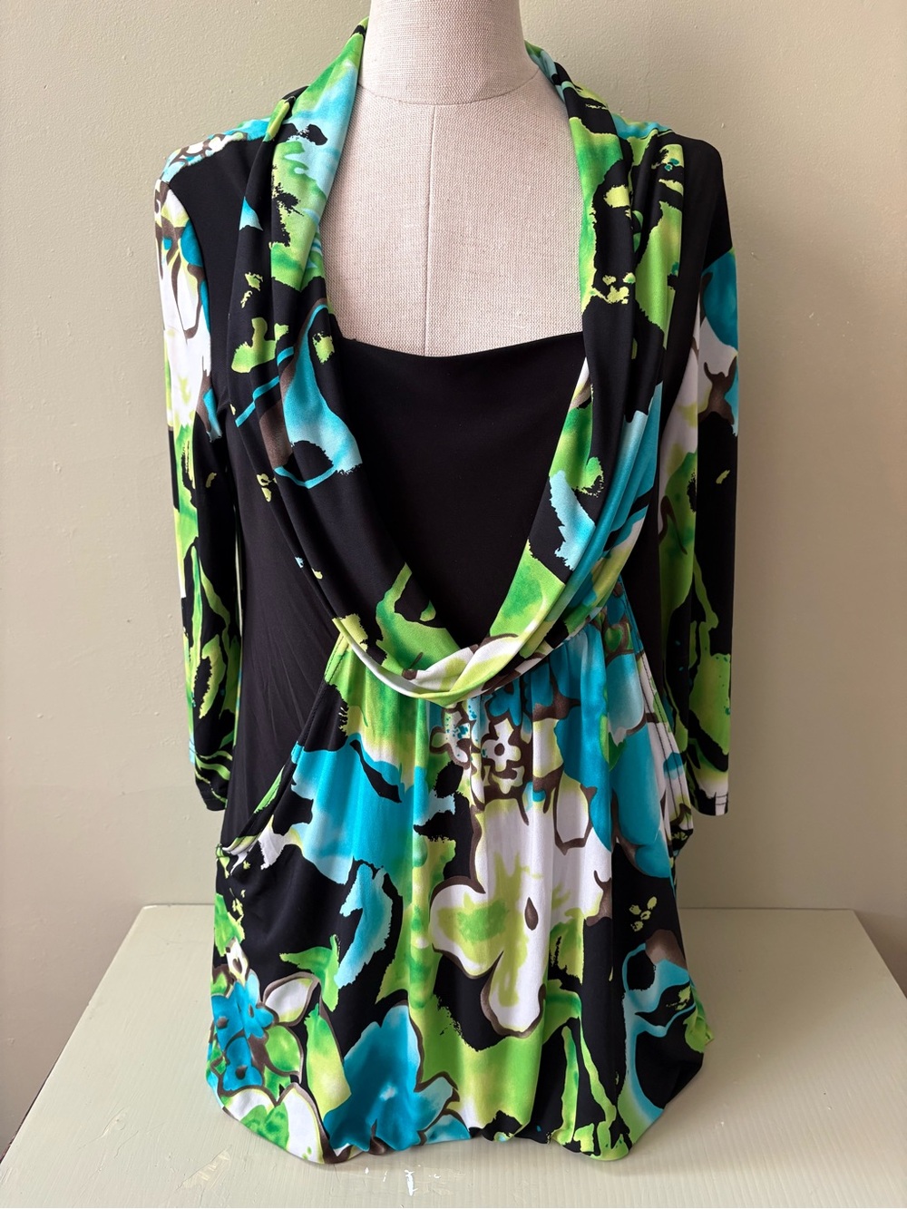 Joseph Ribkoff Black top tunic Blue Green Floral Print Sz 12